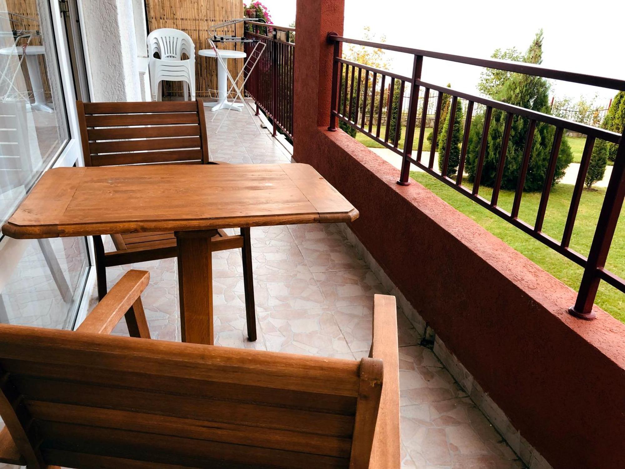 Beautiful Apartment Right By The Sea, Светий Влас Екстер'єр фото